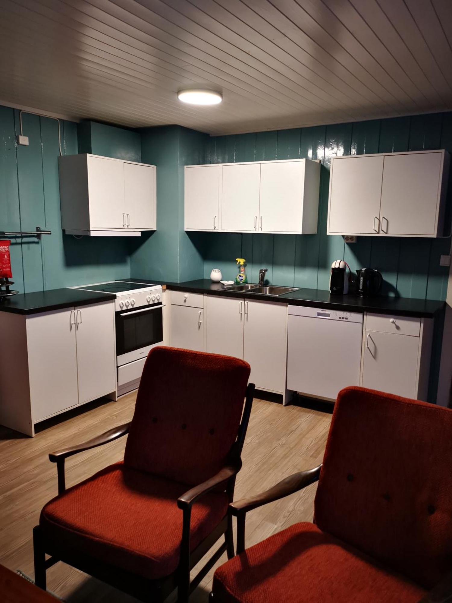 Kaikanten Rorbuer Sennesvik Habitación foto