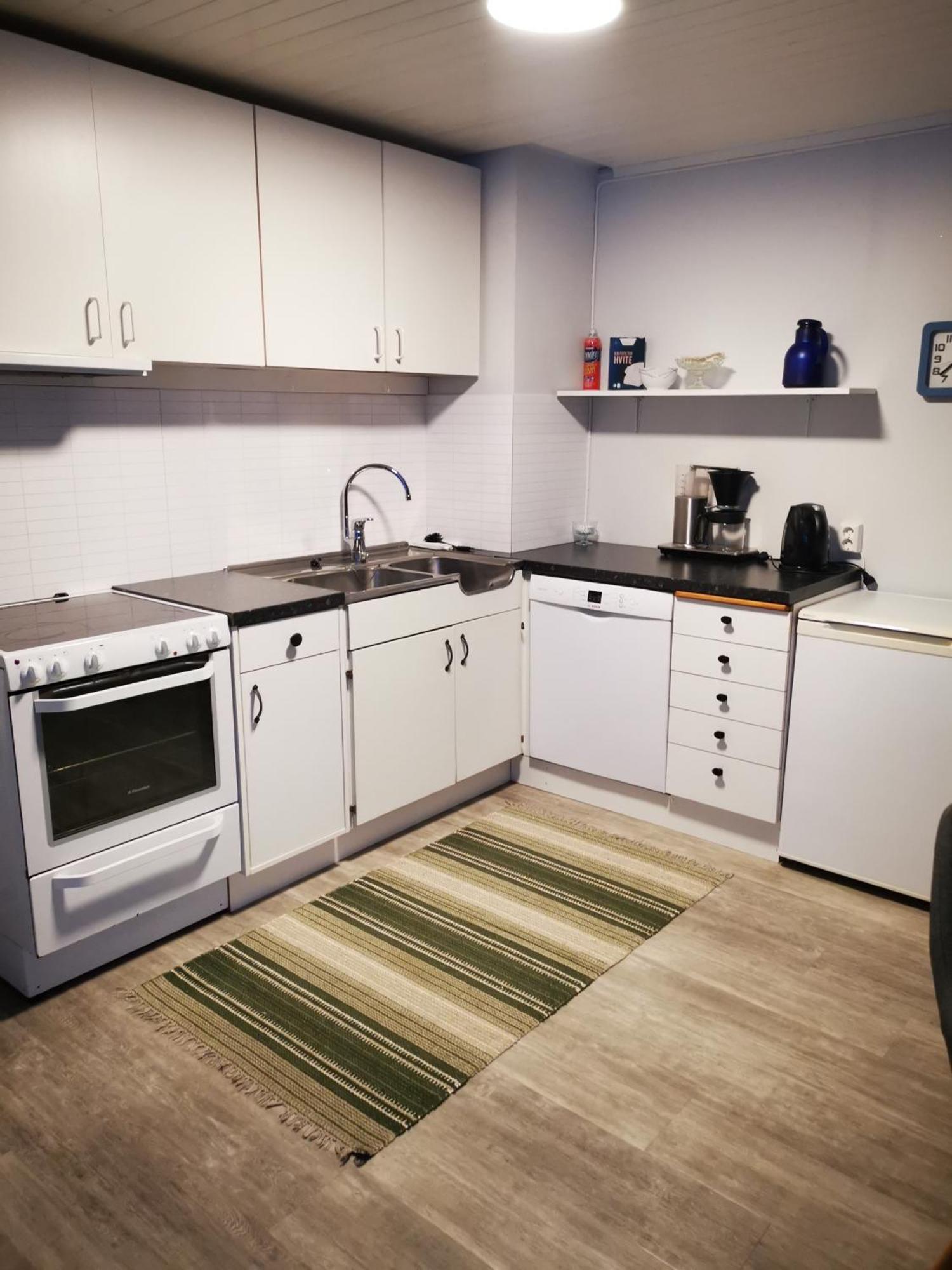 Kaikanten Rorbuer Sennesvik Habitación foto